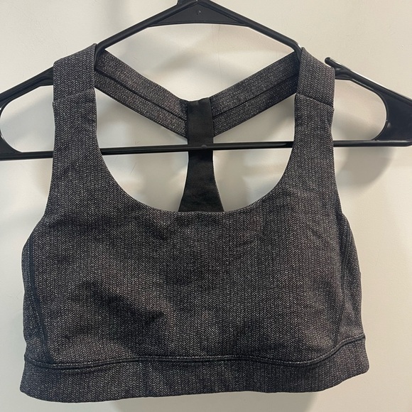 lululemon athletica Other - Lululemon Women's Black Sports Bra Size 8 Good Condition